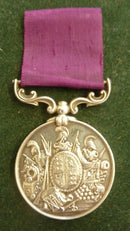 Single : Army Long Service & Good Conduct, Victorian issue, swivel suspension. Impressed to 5352. SAPPER J. GARDNER, RL ENGRS VF - SOLD