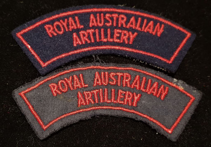 PAIR OF ROYAL AUSTRALIAN ARTILLERY SHOULDER FLASHES