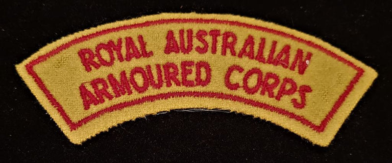 ROYAL AUSTRALIAN ARMOURED CORPS SHOULDER FLASH