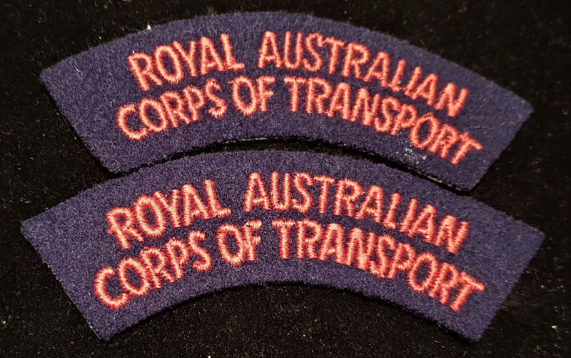 PAIR OF ROYAL AUSTRALIAN CORPS OF TRANSPORT SHOULDER FLASHES