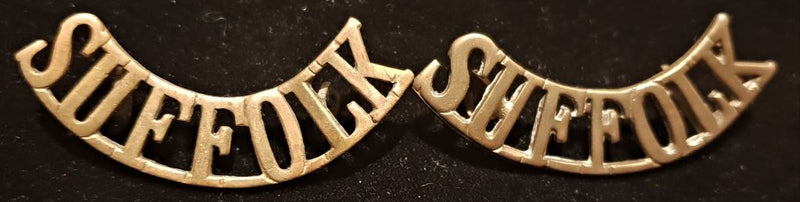 PAIR OF SUFFOLK REGIMENT SHOULDER TITLES