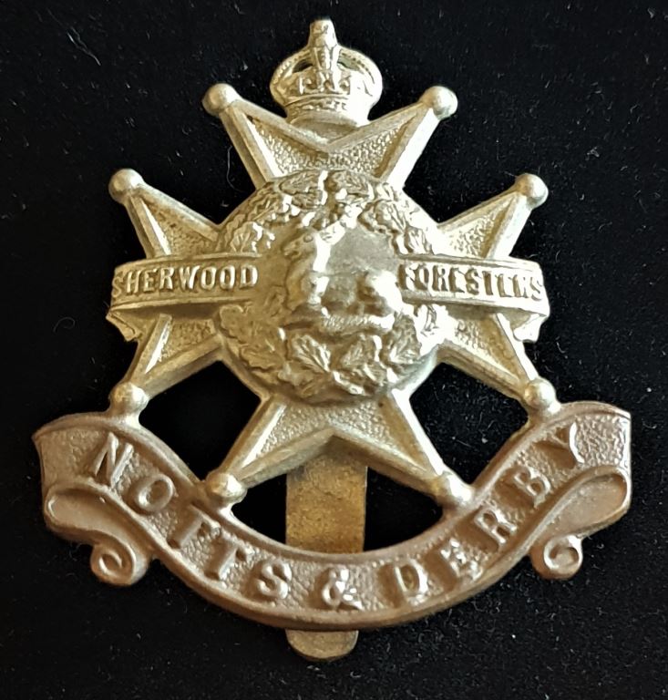 THE NOTTS & DERBY REGIMENT CAP BADGE