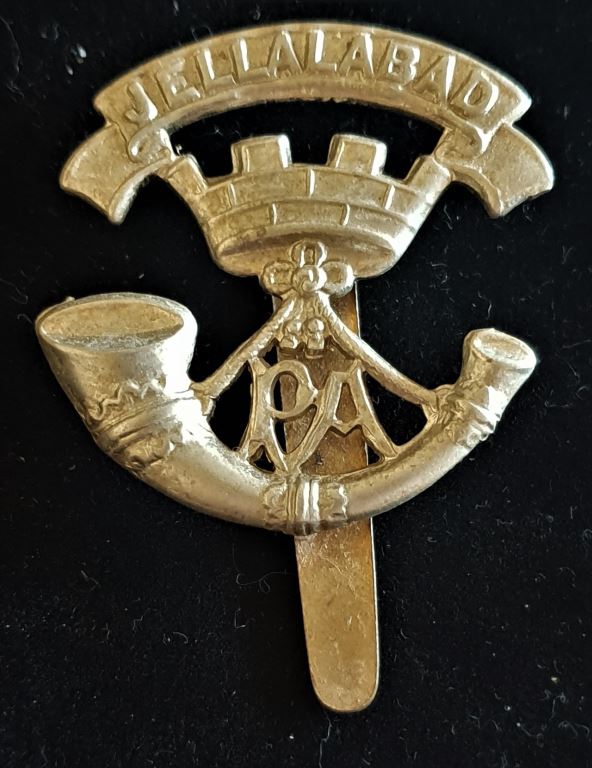 SOMERSET LIGHT INFY. CAP BADGE