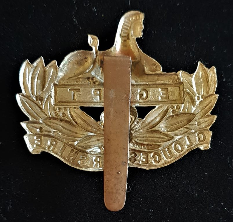 THE GLOUCESTERSHIRE REGIMENT CAP BADGE