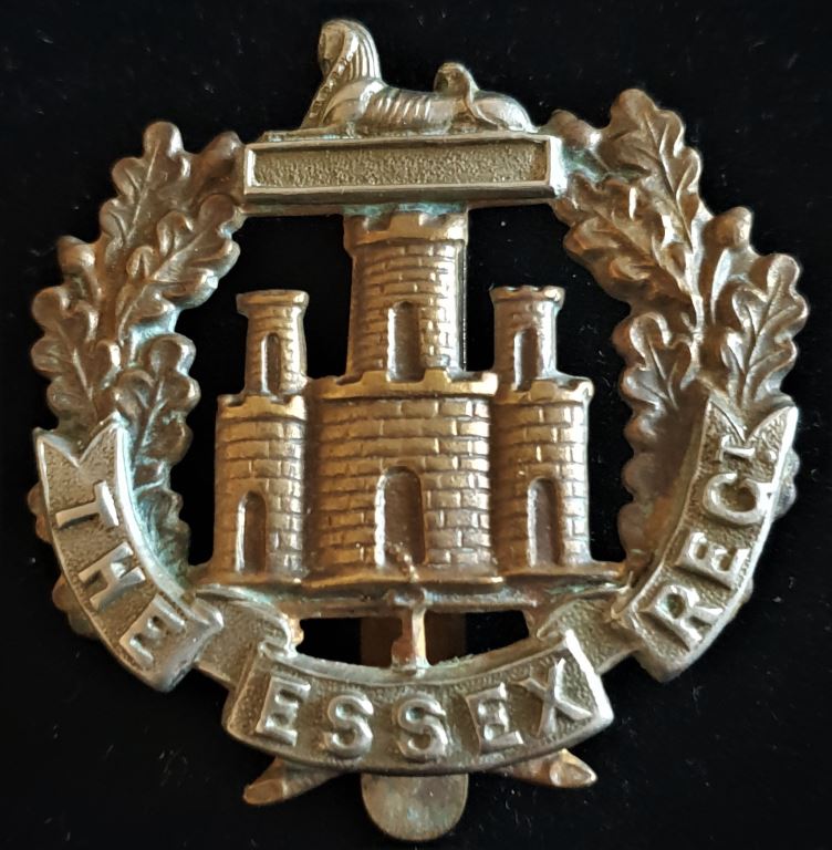 THE ESSEX REGIMENT CAP BADGE