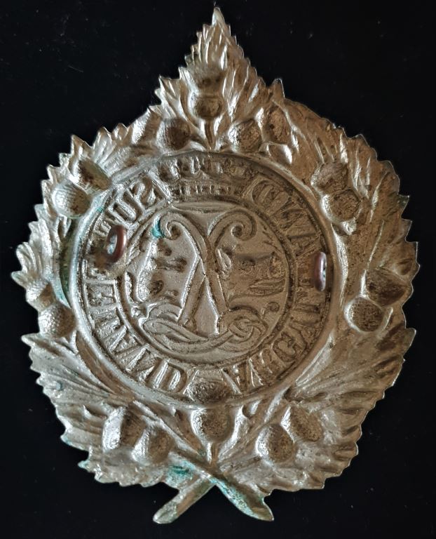 THE ARGYLL & SUTHERLAND CAP BADGE