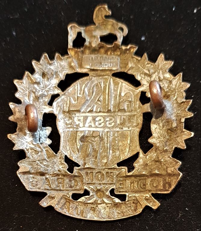 10-4, 1st HUSSARS CAP BADGE $40, (GAUNT NAMEPLATE)