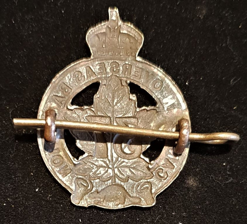 E37 - 37th BATTALION (TORONTO) COLLAR BADGE