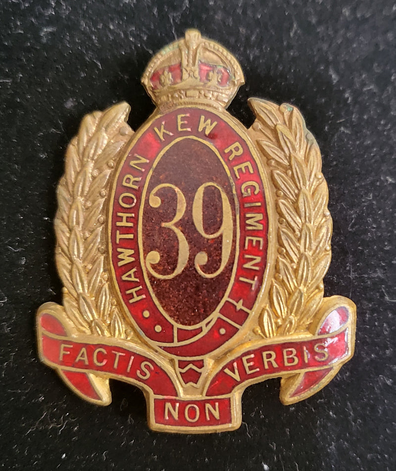 39th Infantry Battalion The Hawthorn Kew Regiment 53mm enamel and brass Hat Badge