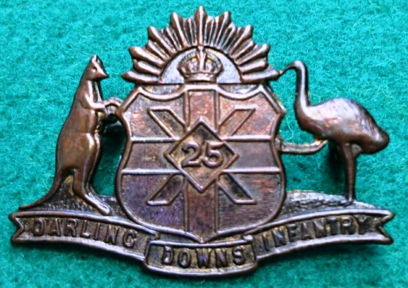 25th Infantry Battalion - The Darling Downs Regiment - Single oxidised collar & Single brass collar (C259) - SOLD