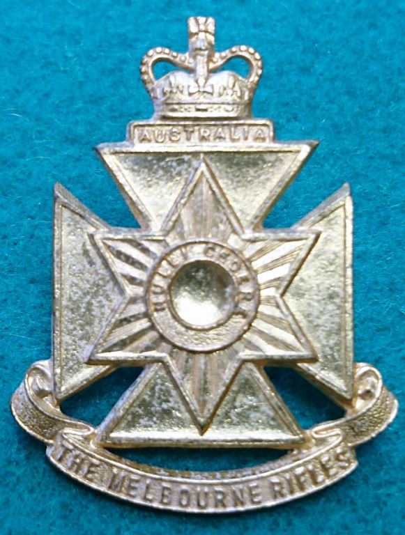 58/32nd Infantry Battalion - Melbourne Rifles - Brass, 45mm, Hat Badge (C380) $110