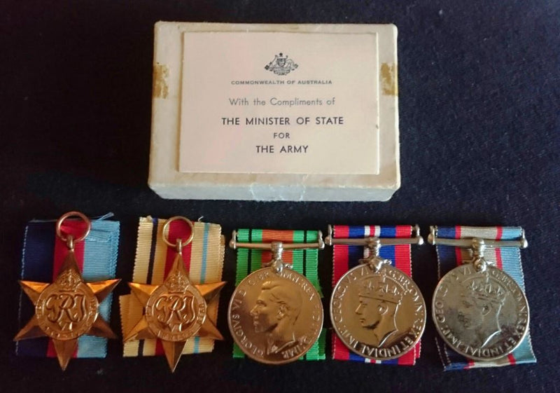 Five: 1939/45 Star, Africa Star, Defence Medal, War Medal and Australian Service Medal all correctly impressed to VX34115 C. V. SPEERS. Comes with box of issue - EF SOLD